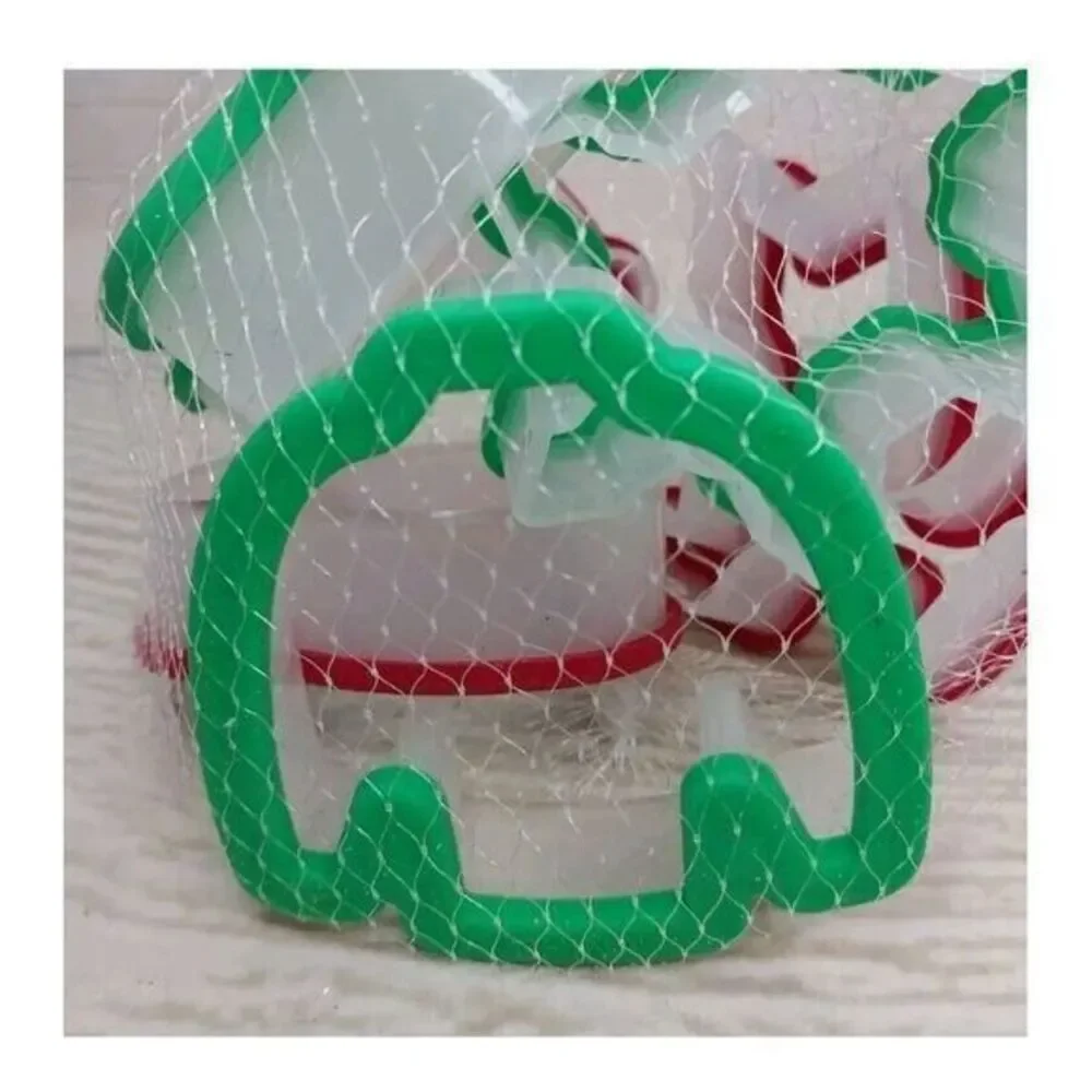 New! Set of 6 Christmas Sugar‎ Cookie Cutters Baking Holiday Gingerbread Plastic